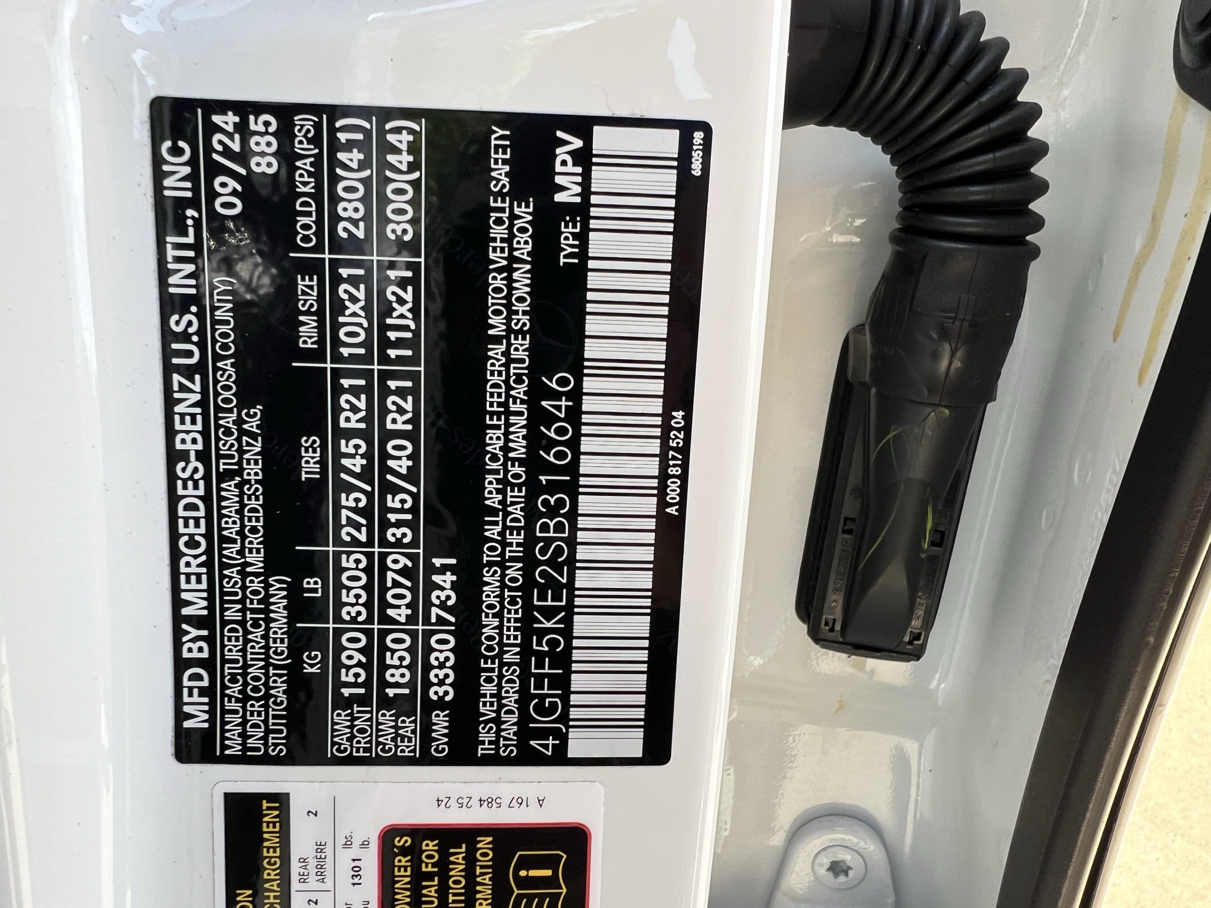 Certified 2025 Mercedes-Benz GLS 450 4MATIC image 37