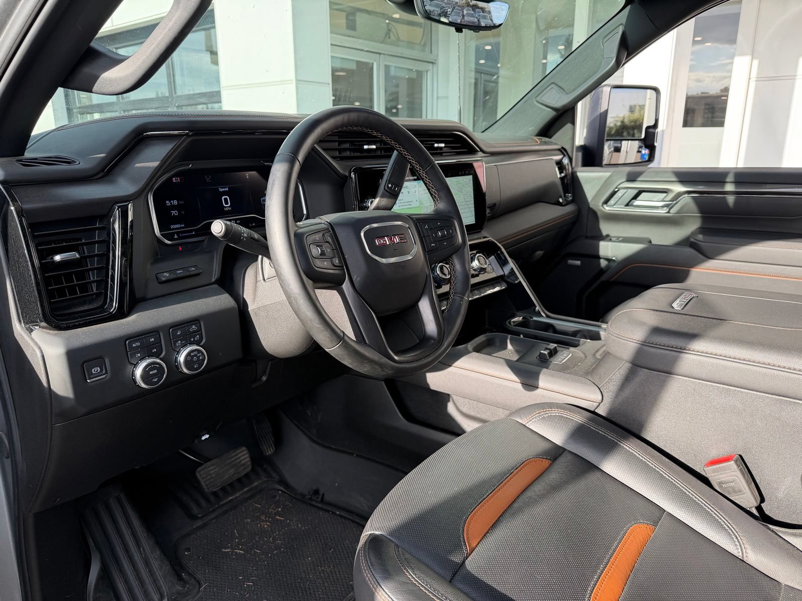Used 2025 GMC Sierra 2500 AT4 w/ AT4 Premium Plus Package AWD/4WD image 14
