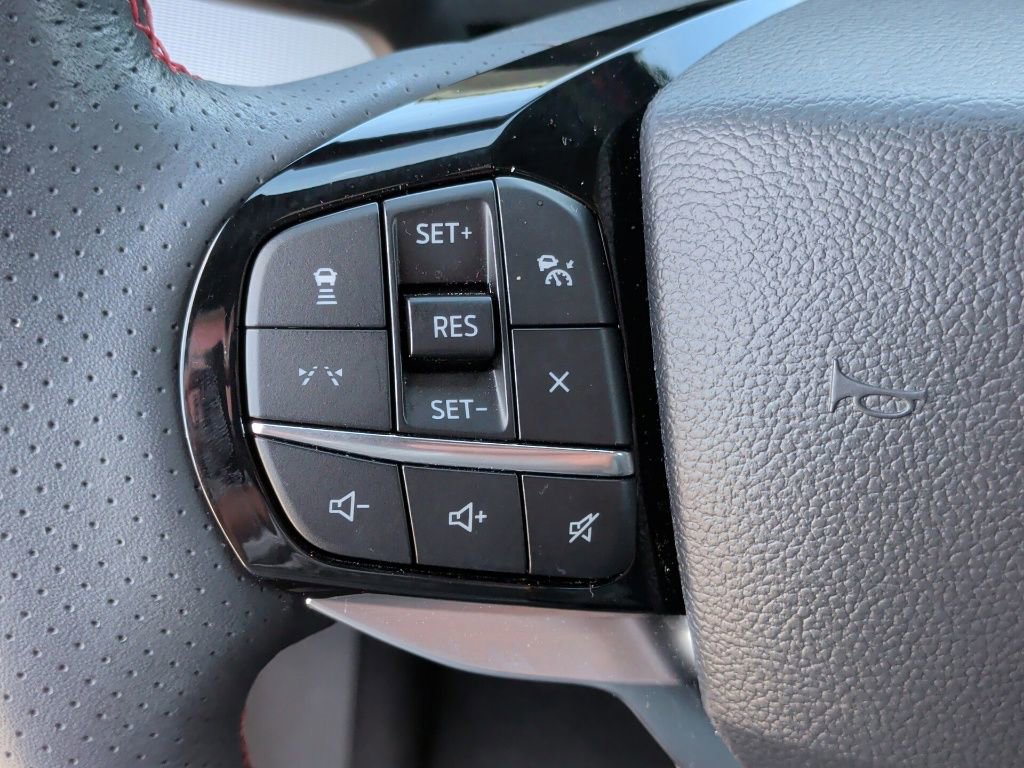 Used 2025 Ford Explorer ST-Line image 18