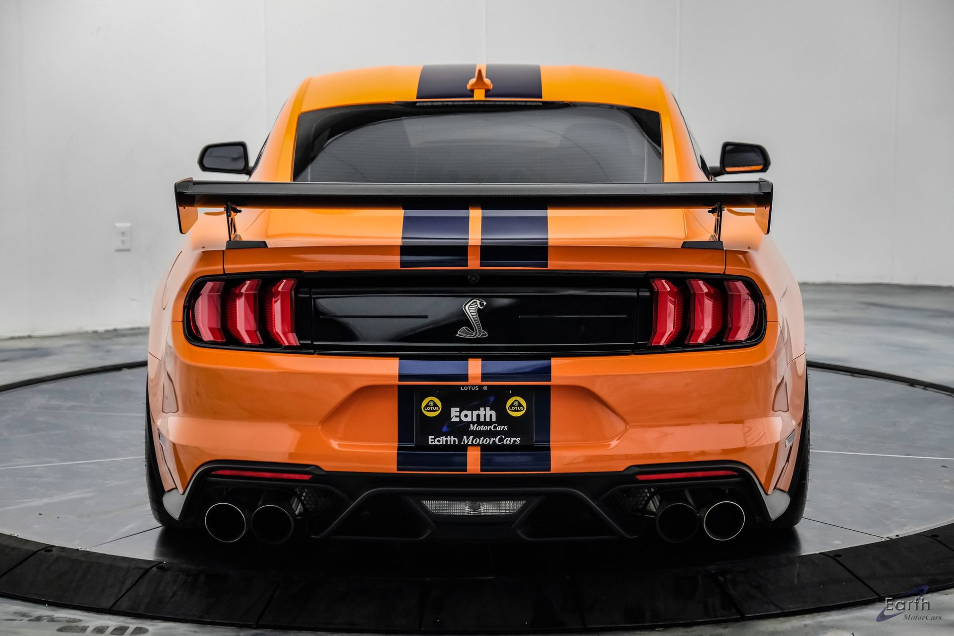 Used 2020 Ford Mustang Shelby GT500 w/ Carbon Fiber Track Pack RWD image 16