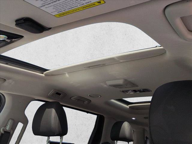 Used 2024 Kia Carnival SX Prestige FWD image 16