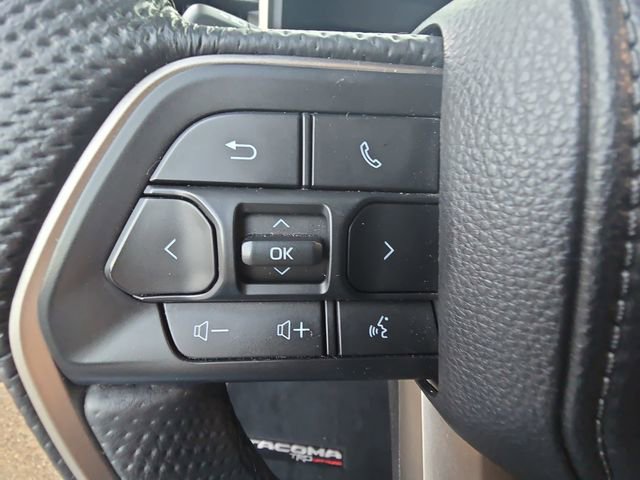 Certified 2025 Toyota Tacoma TRD Off-Road image 16