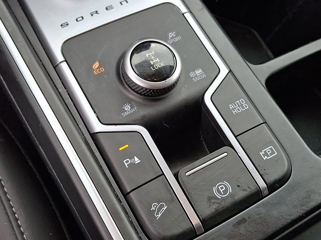 Used 2023 Kia Sorento EX AWD/4WD image 25