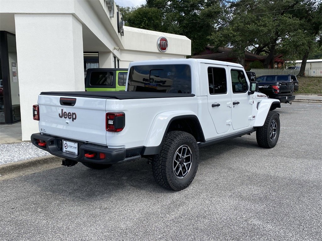 New 2025 Jeep Gladiator Rubicon image 9