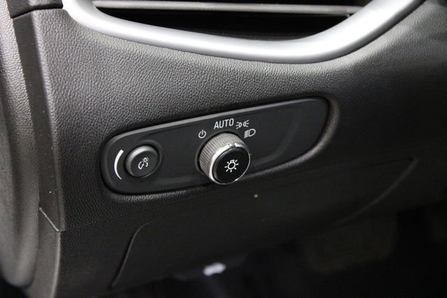 Used 2023 Chevrolet Malibu LT image 16