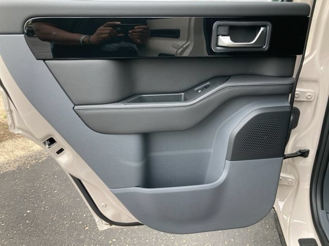New 2026 INEOS Grenadier Station Wagon AWD/4WD image 25