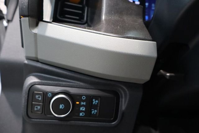 Used 2023 Ford Bronco Badlands image 14