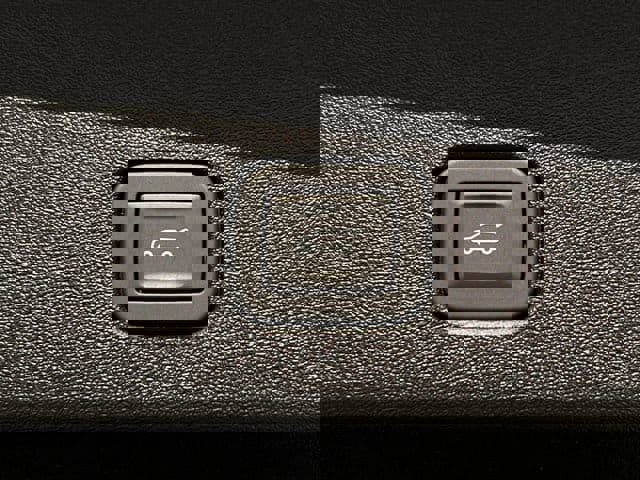 New 2026 Cadillac Optiq Luxury 2 image 25