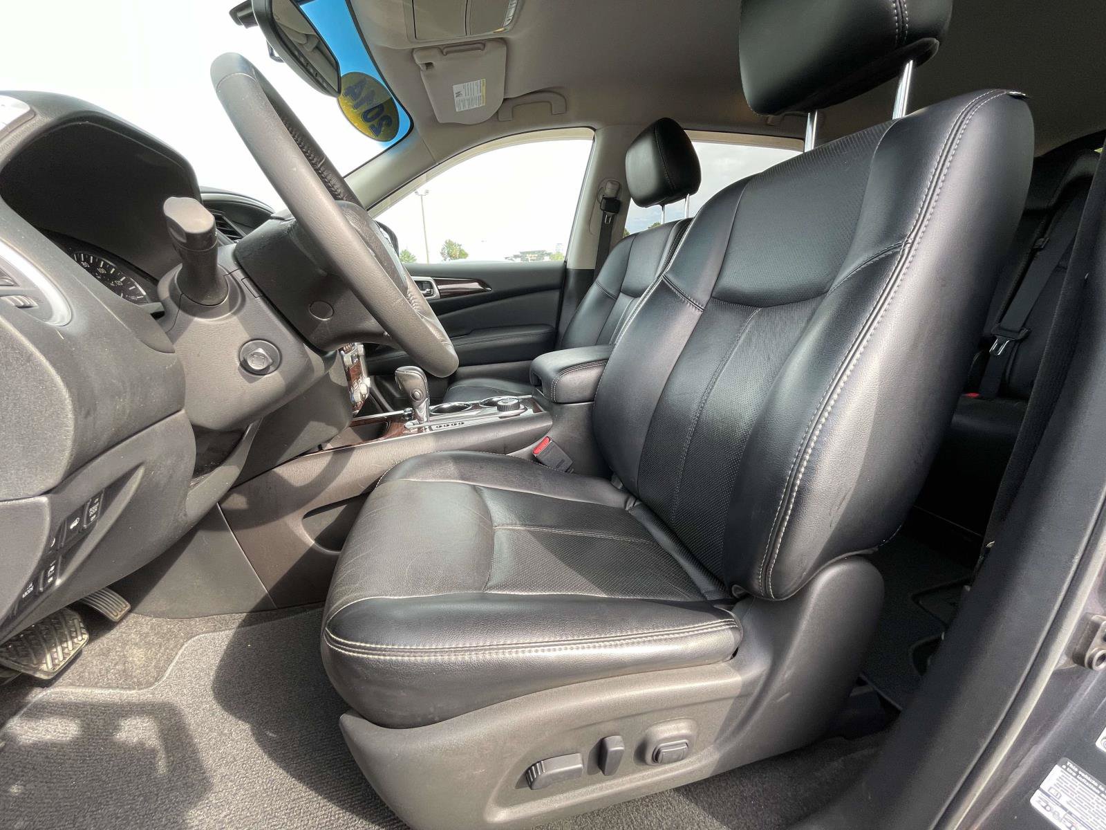 Used 2014 Nissan Pathfinder Platinum AWD/4WD image 18