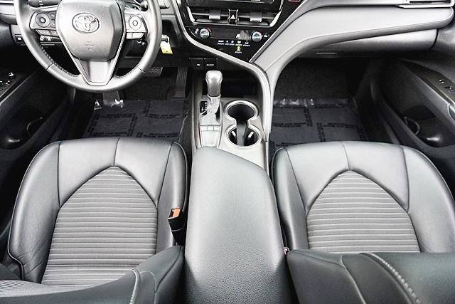 Used 2023 Toyota Camry SE FWD image 19