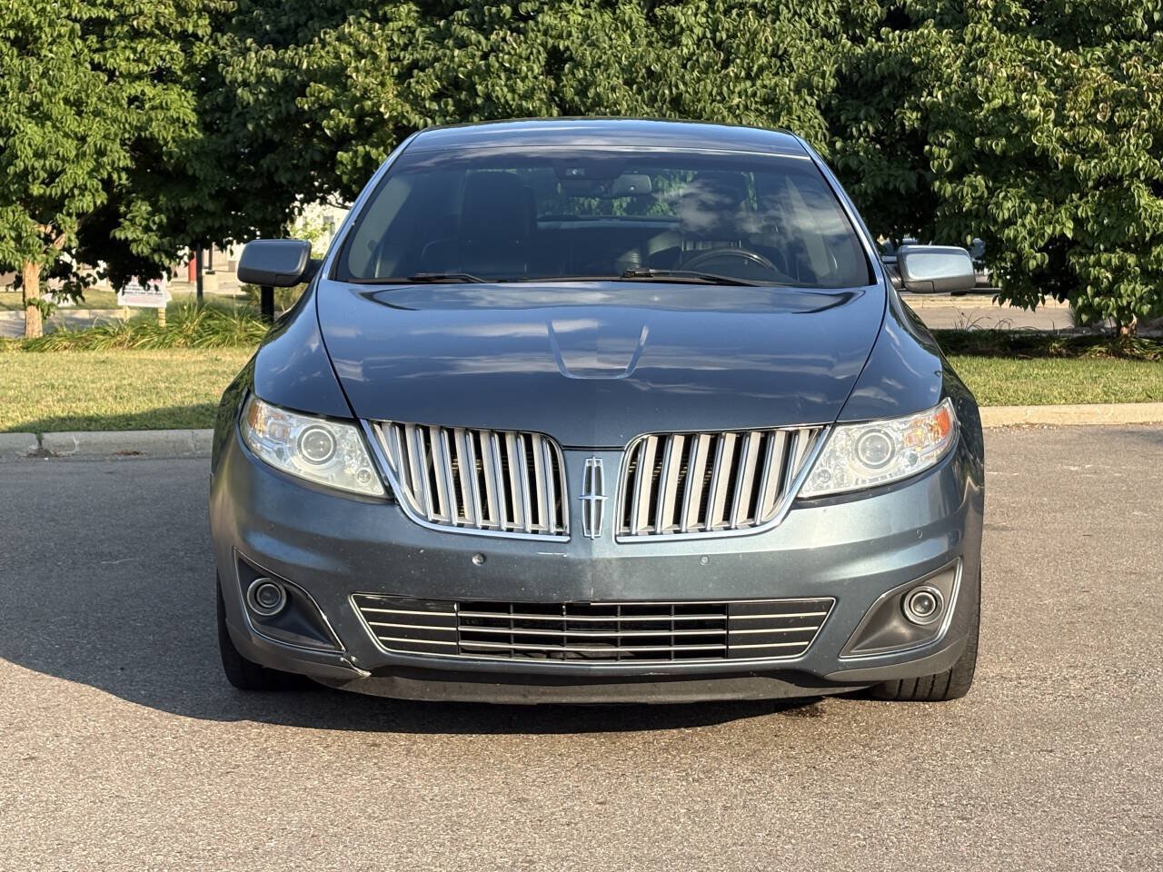 Used 2010 Lincoln MKS FWD image 2