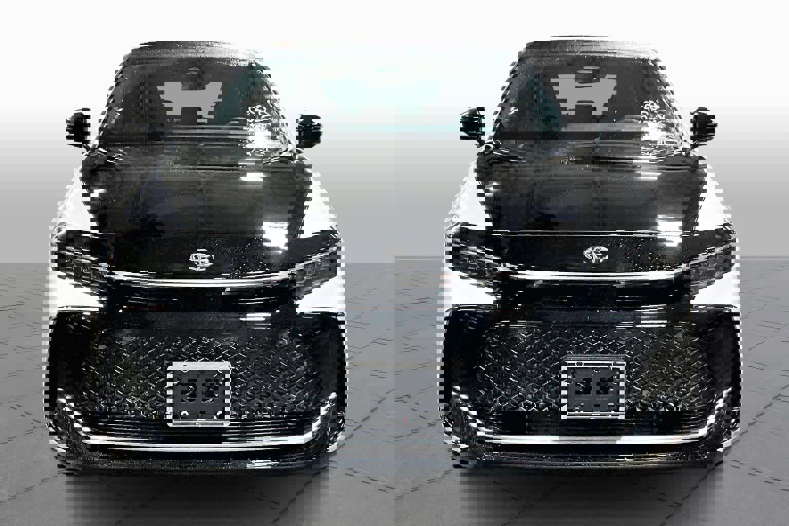 New 2026 Toyota Crown Platinum image 3