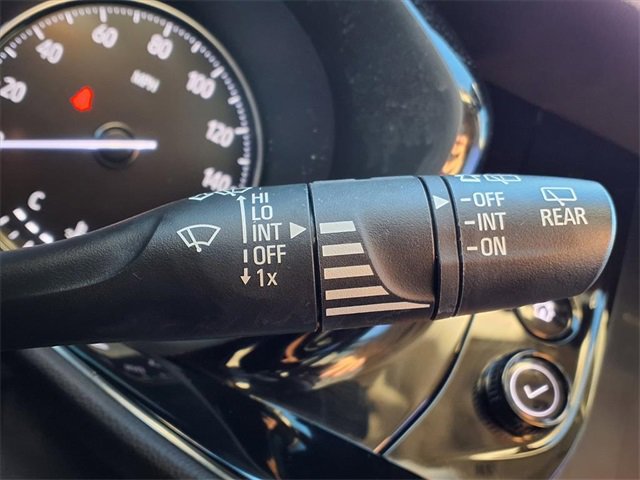 Used 2023 Buick Envision Avenir image 16