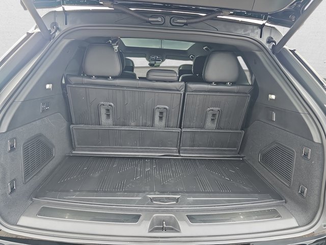 New 2026 Cadillac Escalade IQ Sport 1 w/ LPO, ONYX Package image 13