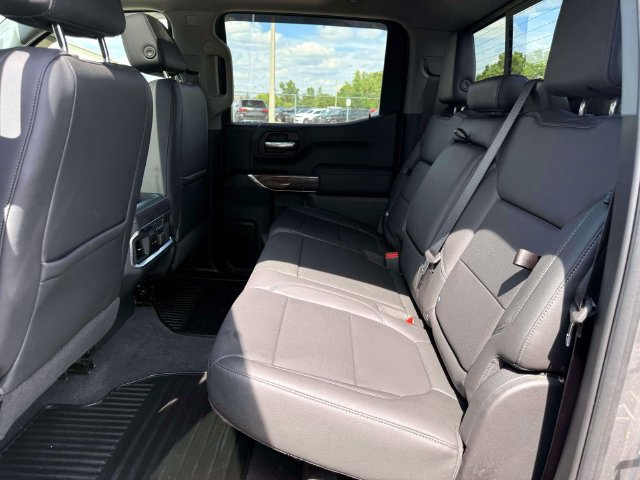 Used 2020 Chevrolet Silverado 1500 LTZ w/ LTZ Premium Package AWD/4WD image 15