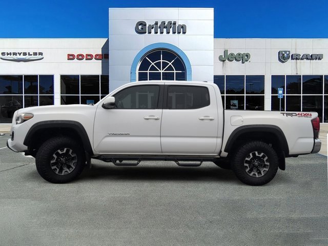 Used 2019 Toyota Tacoma TRD Off-Road image 10