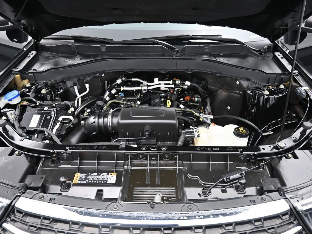 Used 2022 Ford Explorer XLT w/ Equipment Group 202A image 15