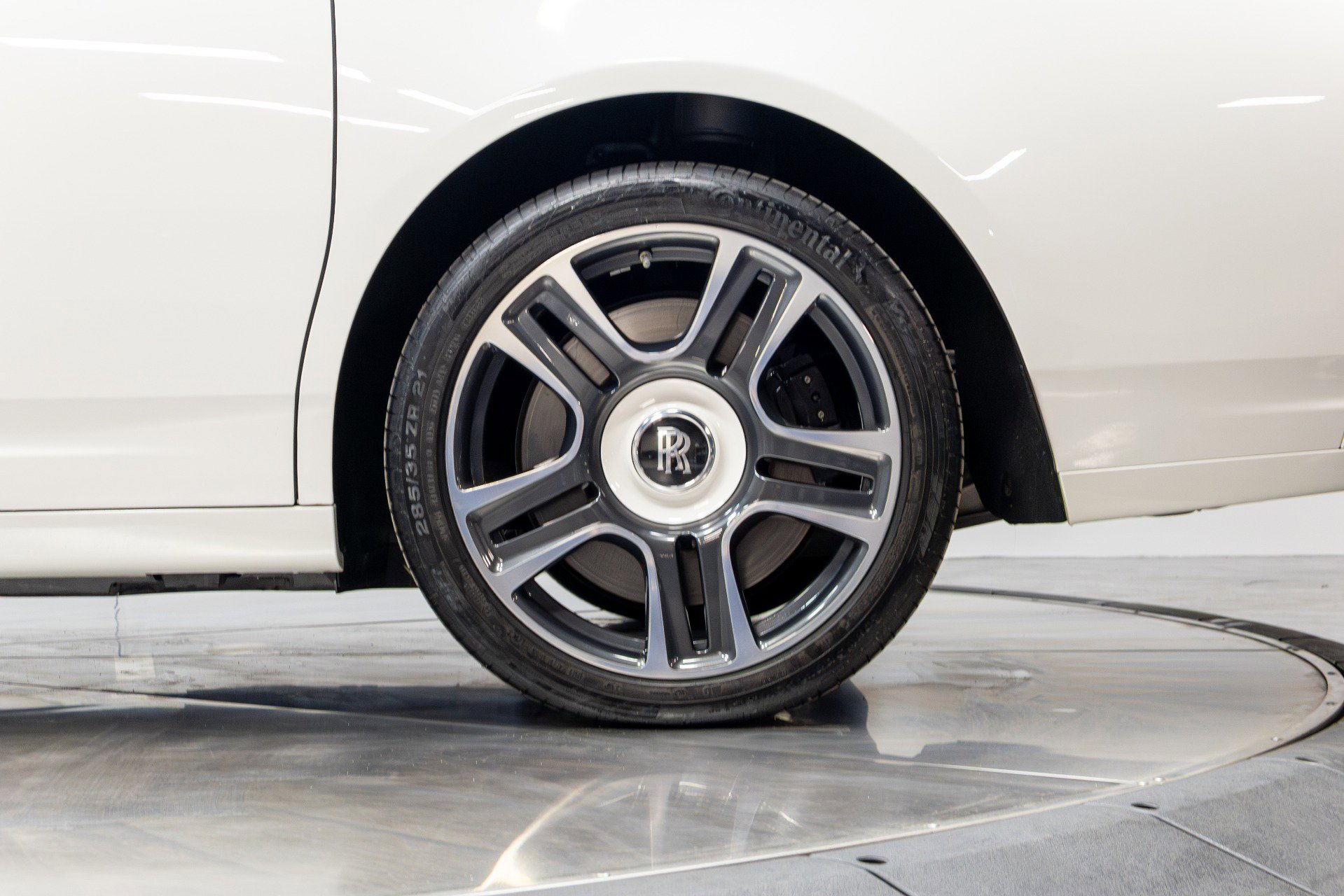 Used 2016 Rolls-Royce Ghost image 55