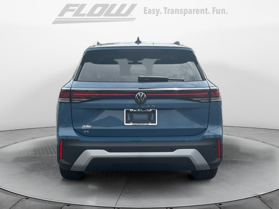 New 2026 Volkswagen Tiguan SE FWD image 6