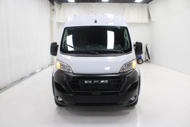 Used 2025 RAM ProMaster 2500 w/ Convenience Group image 24