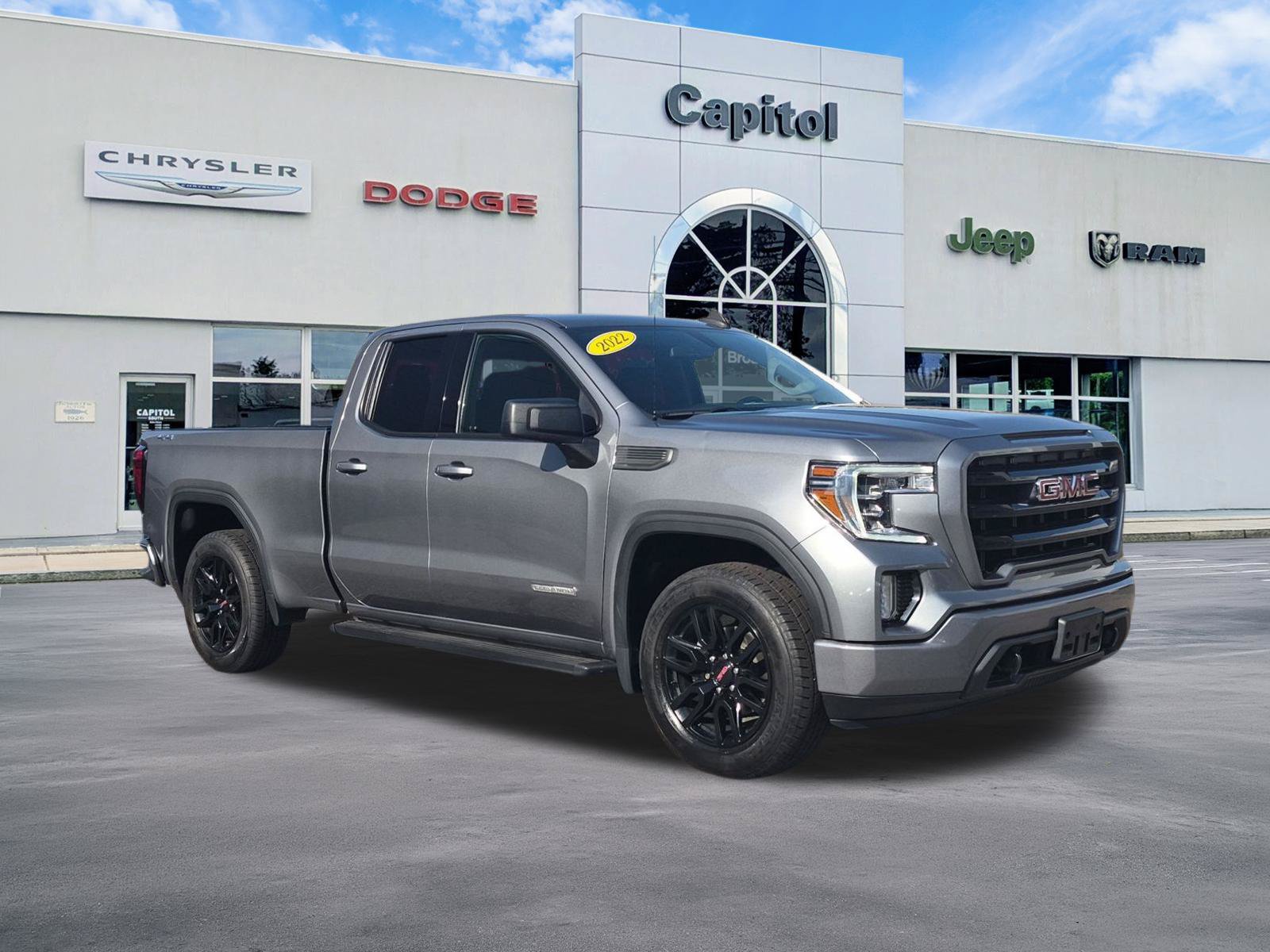 Used 2022 GMC Sierra 1500 Elevation AWD/4WD image 1