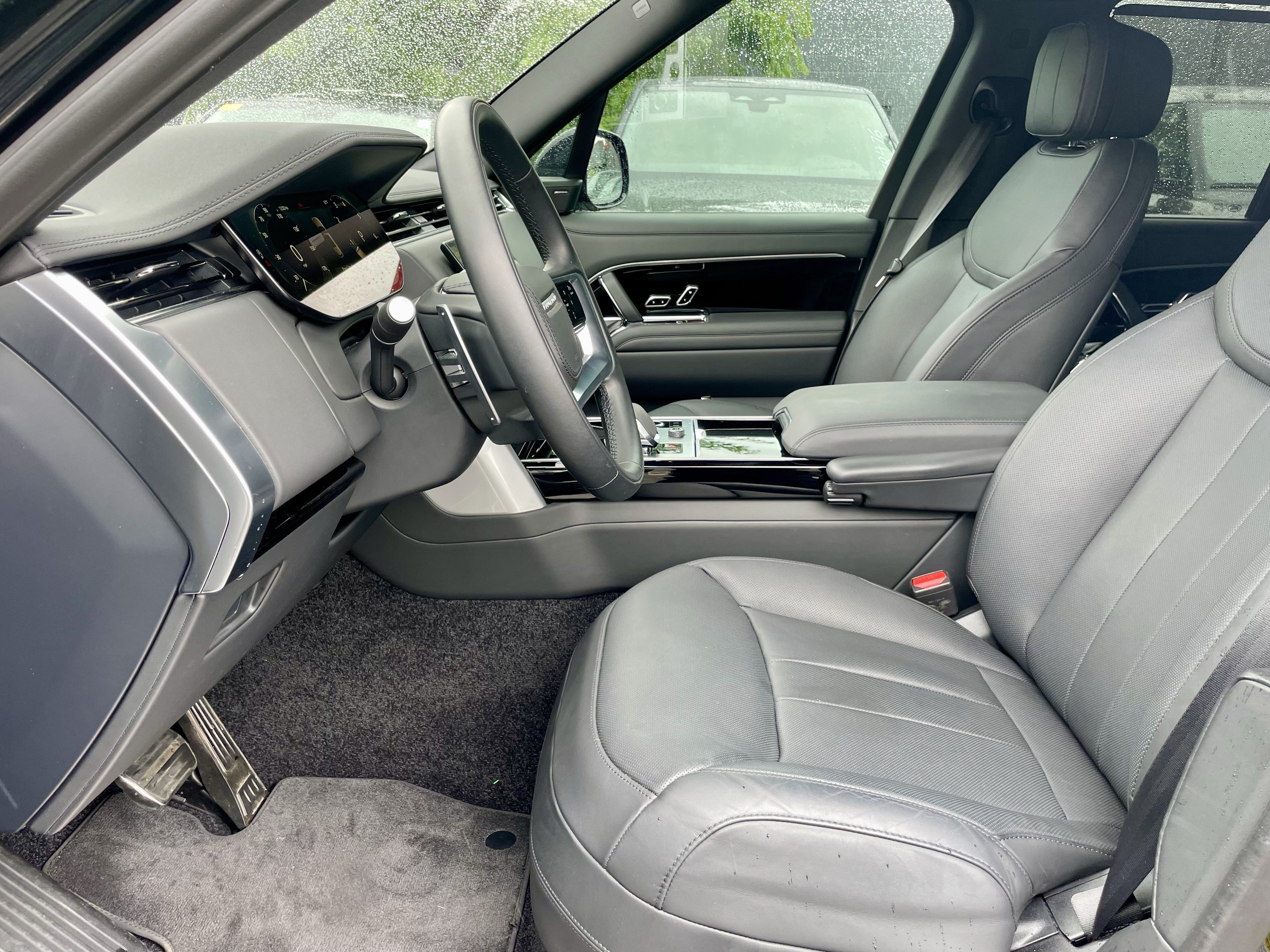 Used 2023 Land Rover Range Rover SE AWD/4WD image 14