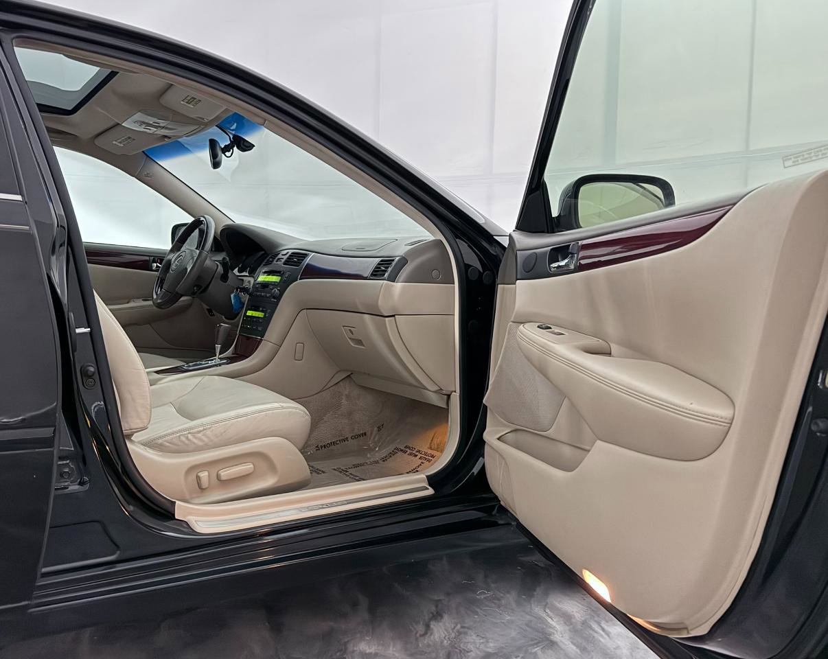Used 2003 Lexus ES 330 image 24