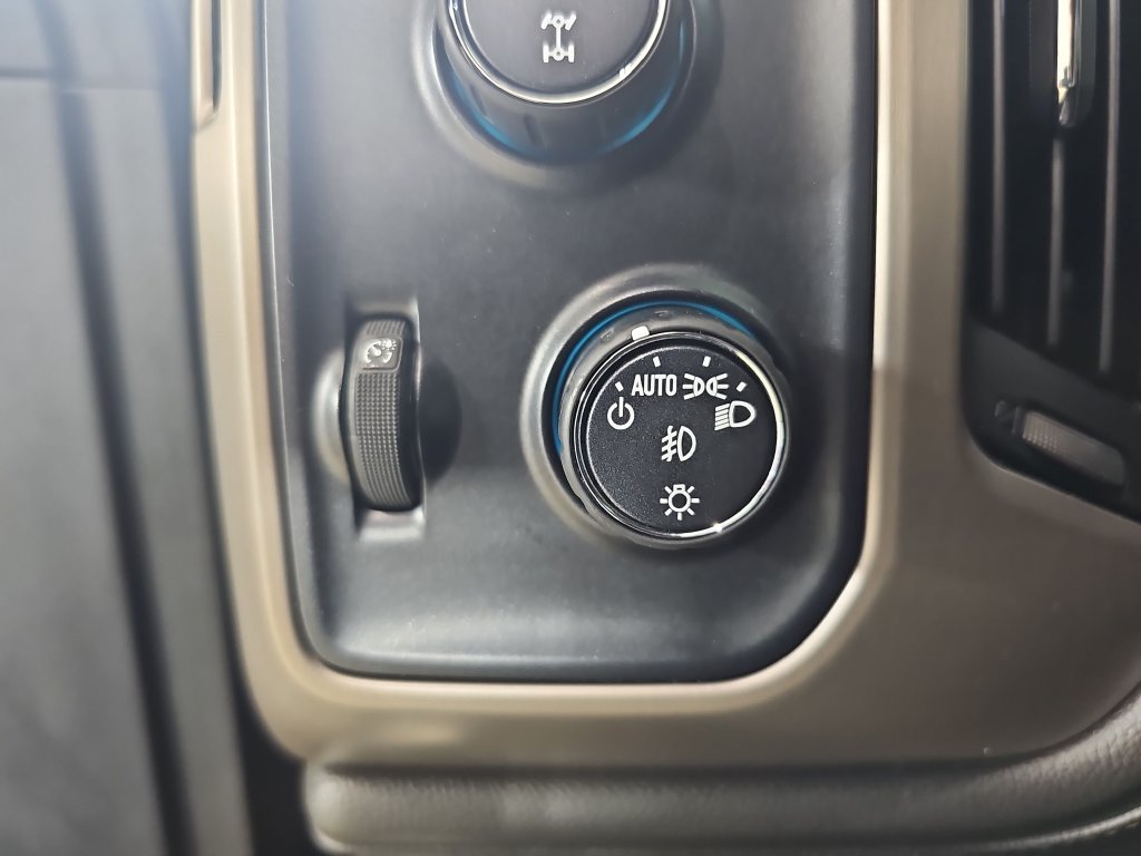Certified 2018 GMC Sierra 1500 Denali w/ Denali Ultimate Package AWD/4WD image 31