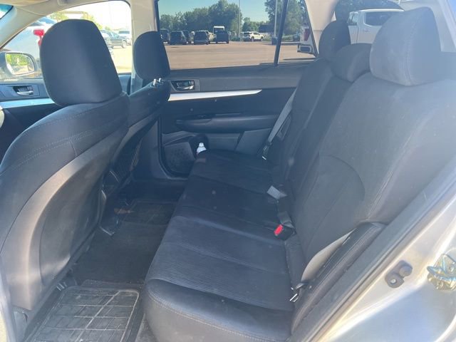 Used 2013 Subaru Outback 2.5i Premium w/ All-Weather Pkg AWD/4WD image 15