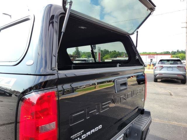 Used 2022 Chevrolet Colorado Z71 AWD/4WD image 27