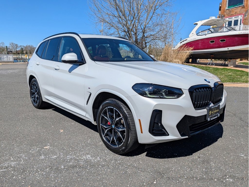 Used 2024 BMW X3 xDrive30i w/ M Sport Edition image 3