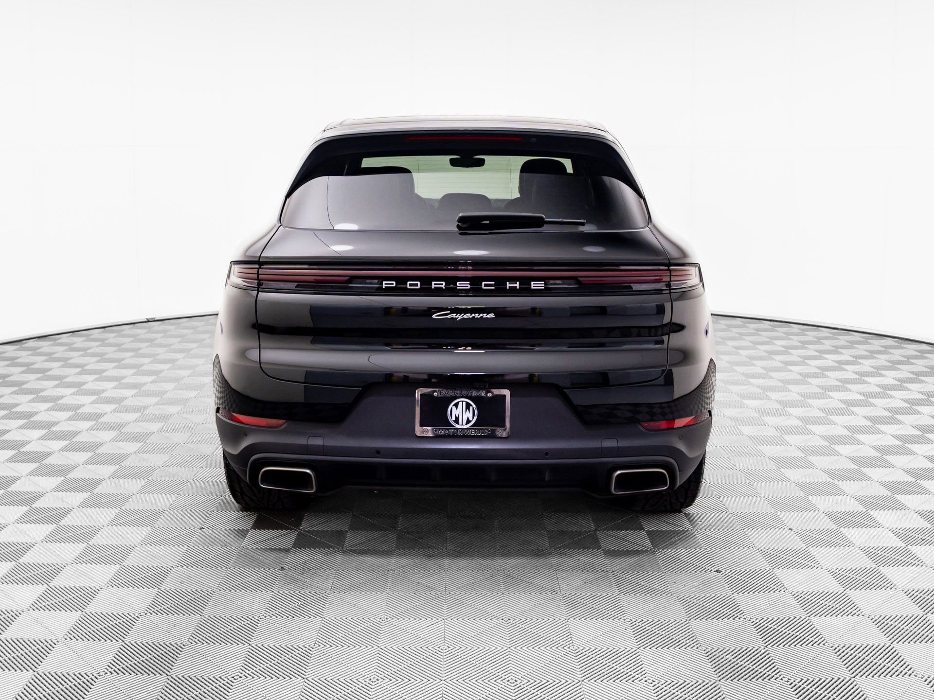 Used 2024 Porsche Cayenne image 10