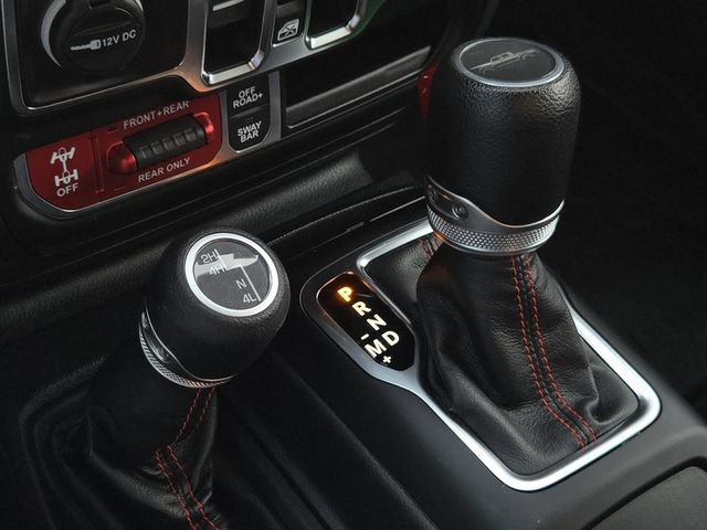 Used 2022 Jeep Gladiator Rubicon w/ Cold Weather Group AWD/4WD image 22