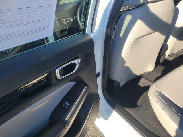 Used 2025 Honda Civic Sport image 17