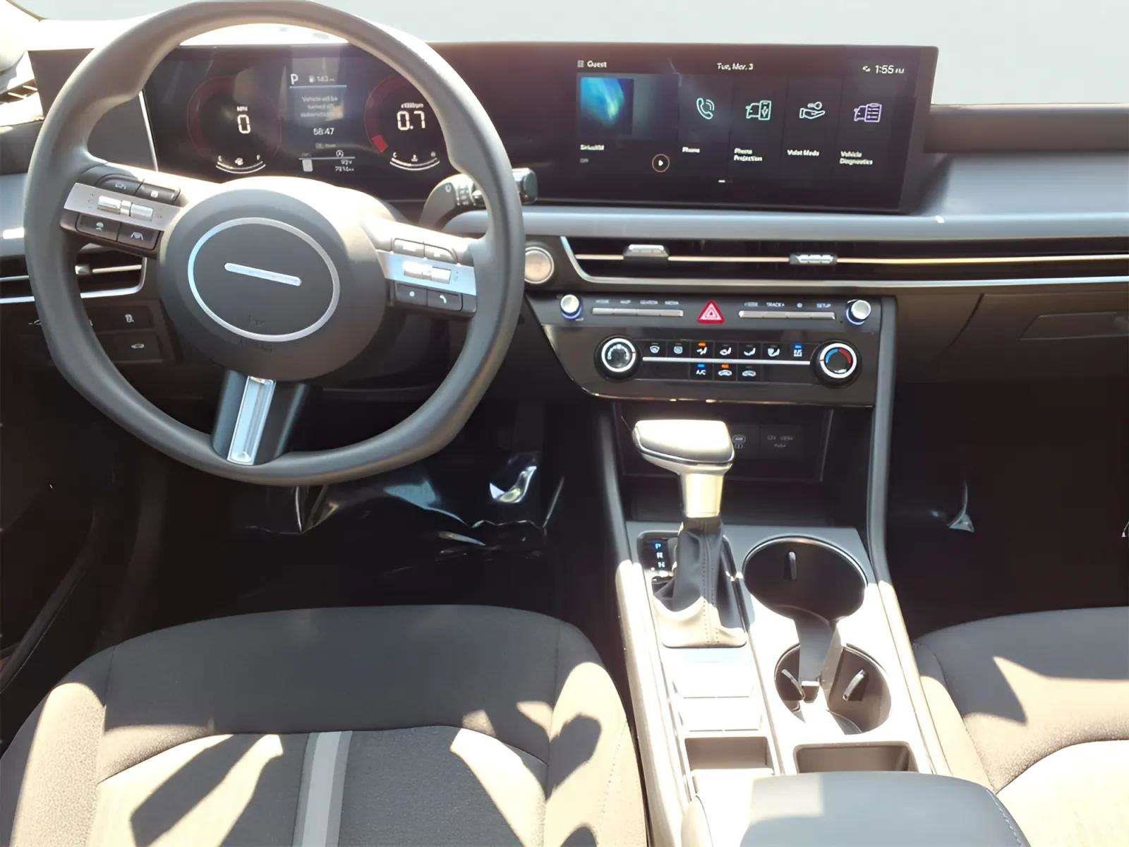 Certified 2025 Hyundai Sonata SE image 7