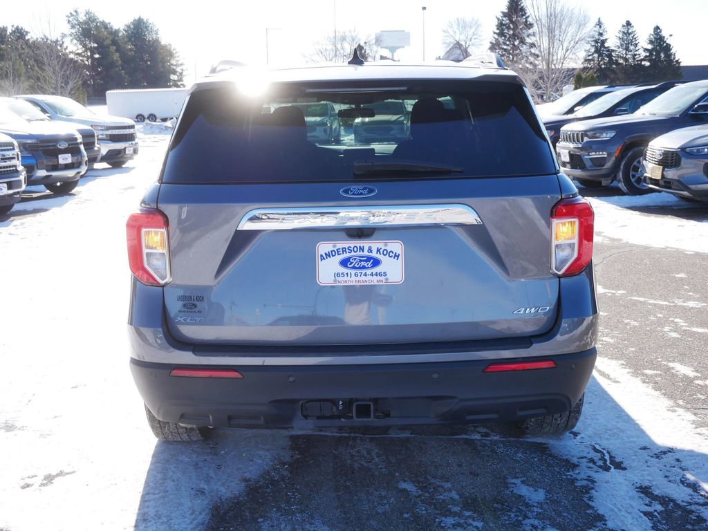 Certified 2022 Ford Explorer XLT w/ Class IV Trailer Tow Package image 6