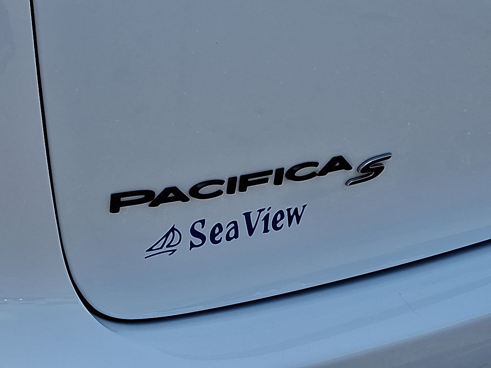 Certified 2022 Chrysler Pacifica Touring-L w/ S Appearance Package FWD image 30