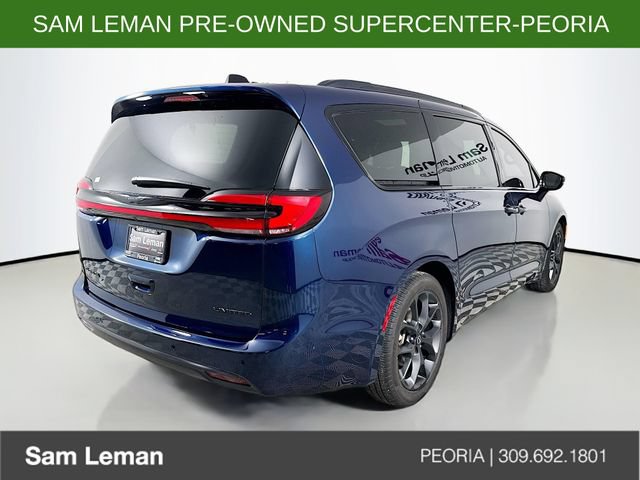 Used 2025 Chrysler Pacifica Limited FWD image 7