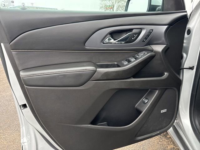 Used 2021 Chevrolet Traverse Premier image 18