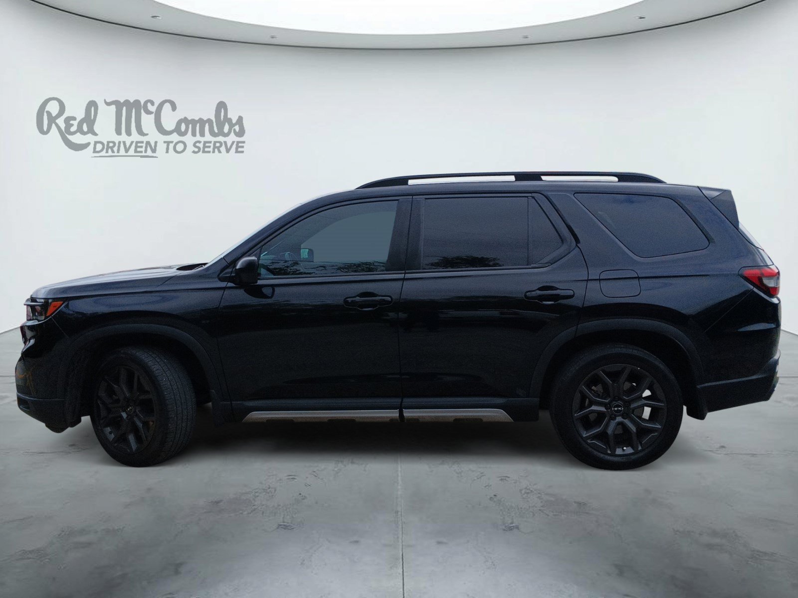 Used 2024 Honda Pilot Sport image 4