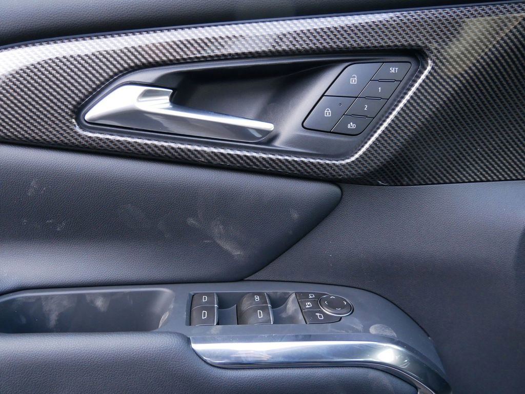 New 2026 Chevrolet Traverse High Country w/ LPO, Floor Liner Package AWD/4WD image 16