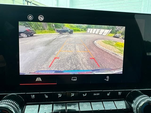 Used 2023 GMC Canyon AT4 w/ AT4 Premium Package AWD/4WD image 28