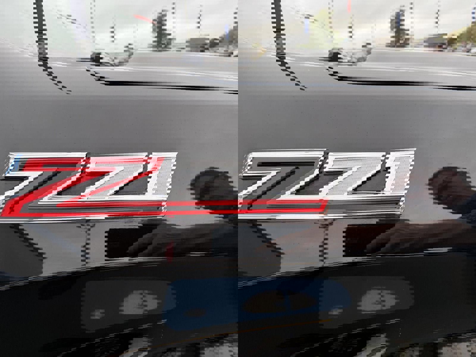 Used 2021 Chevrolet Silverado 1500 LT Trail Boss w/ Convenience Package II image 9