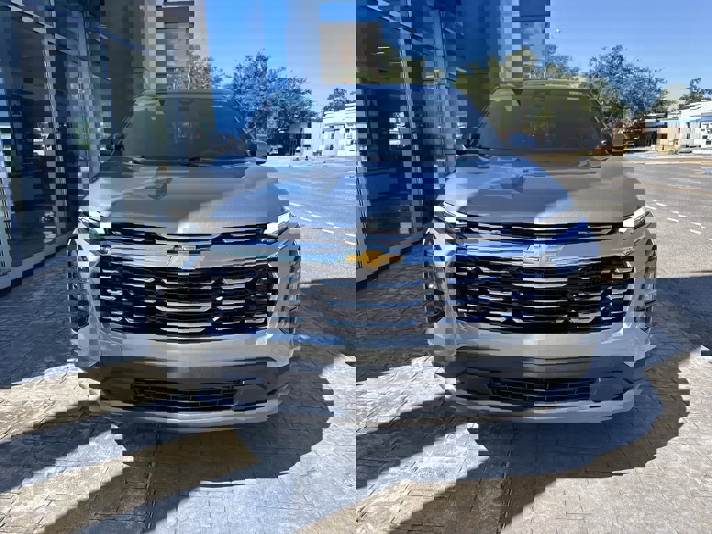 New 2026 Chevrolet Equinox LT image 2