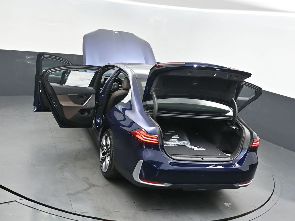 New 2026 BMW 530i w/ Premium Package image 48