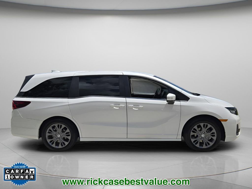 Used 2025 Honda Odyssey Touring image 4
