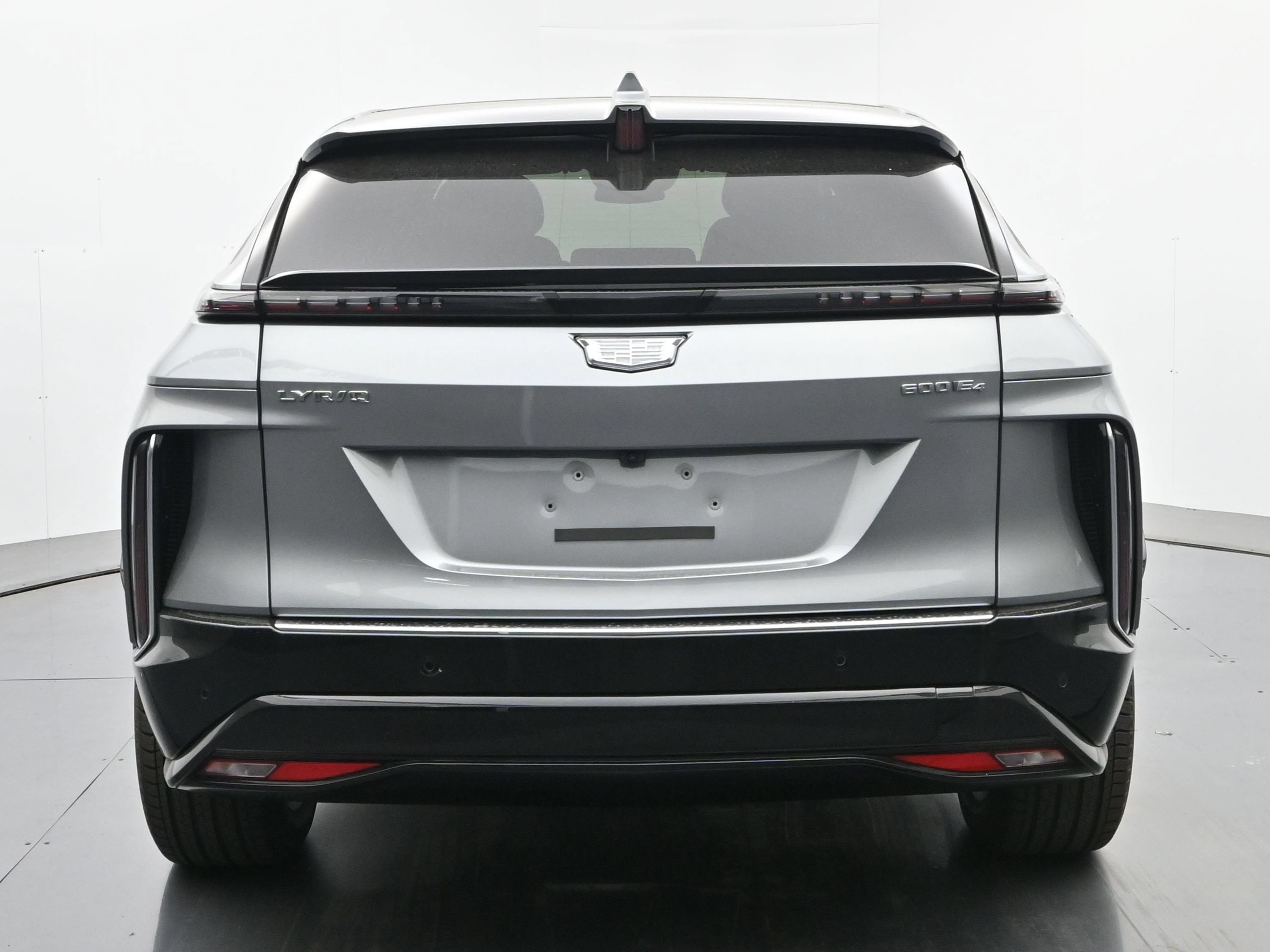 New 2026 Cadillac Lyriq Luxury w/ LPO, Floor Liner Package AWD/4WD image 4