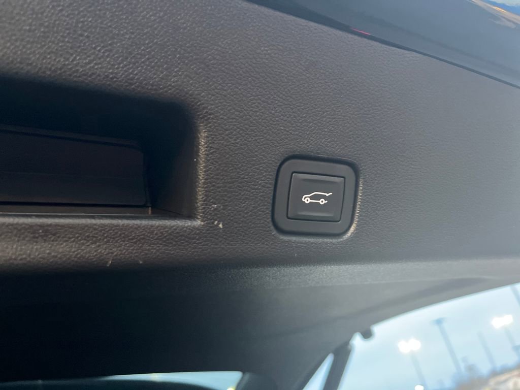 Used 2024 Chevrolet Traverse RS w/ LPO, Floor Liner Package image 22