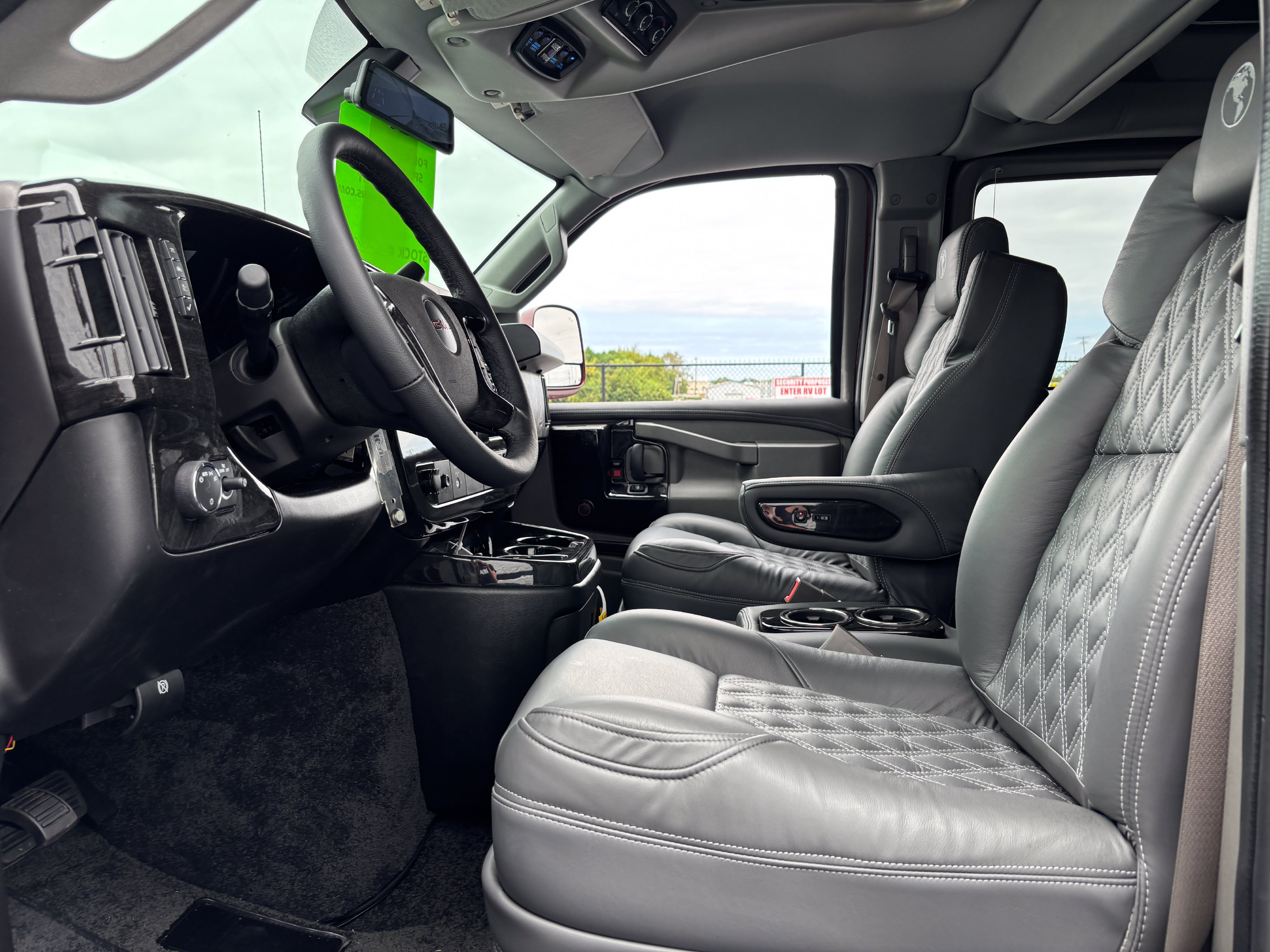 New 2026 GMC Savana 2500 w/ Driver Convenience Package RWD image 15