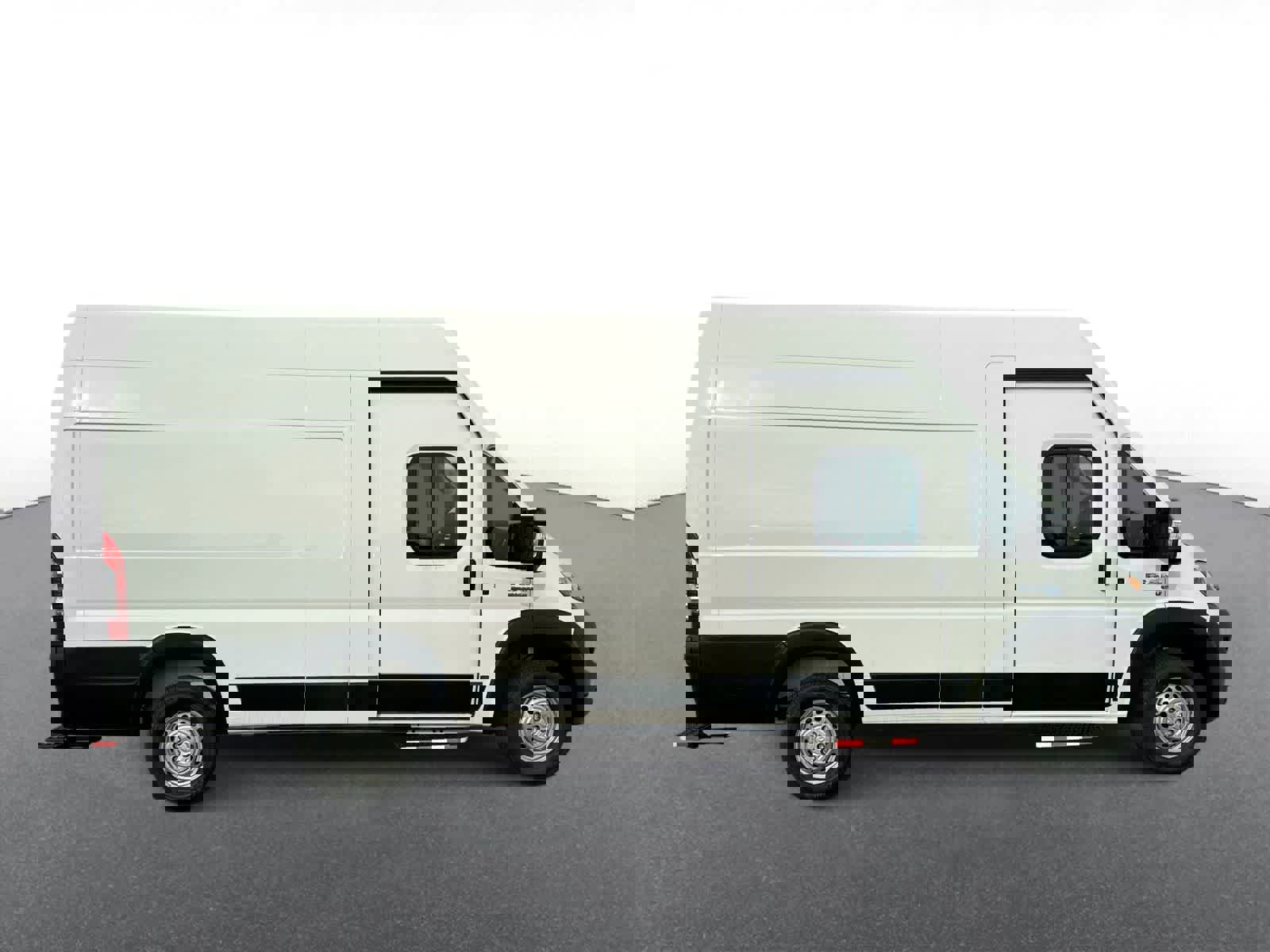 Used 2024 RAM ProMaster 3500 w/ Delivery Van Package image 9